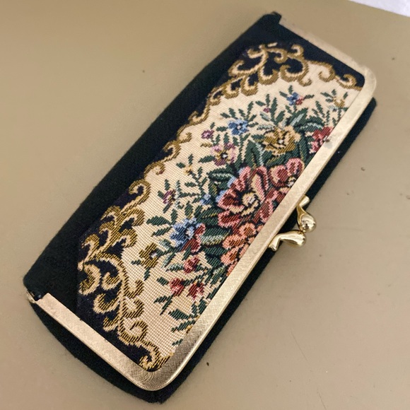 Vintage embroidered makeup bag Retro tapestry